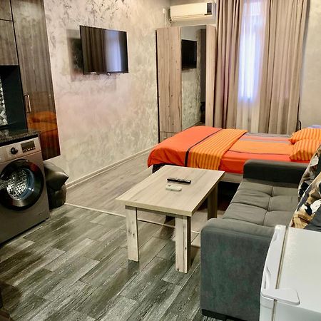 Studio Near Republic Square Yerevan Exterior foto